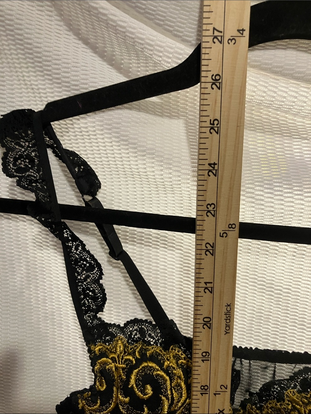 Lingerie black with gold trim - Picture 4 of 9